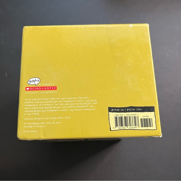 Dogman-The Supa Epic Collection Box Set (6 books) - Picture 5 of 5